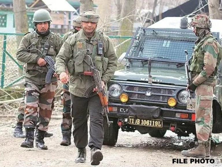 '02 suspected apprehended along with arms and ammunition in Bandipora'